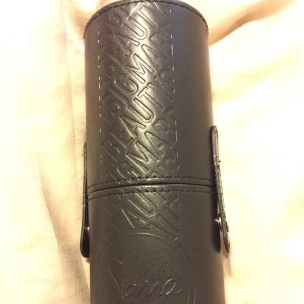 Sigma 7 piece travel brush set